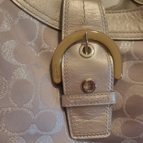 SALE Silver Coach Shoulder Purse - Picture 5 of 11